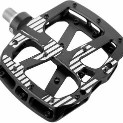 E*thirteen Bei Brügelmann Online E*thirteen Plus Plattformpedale 22 Pins Schwarz