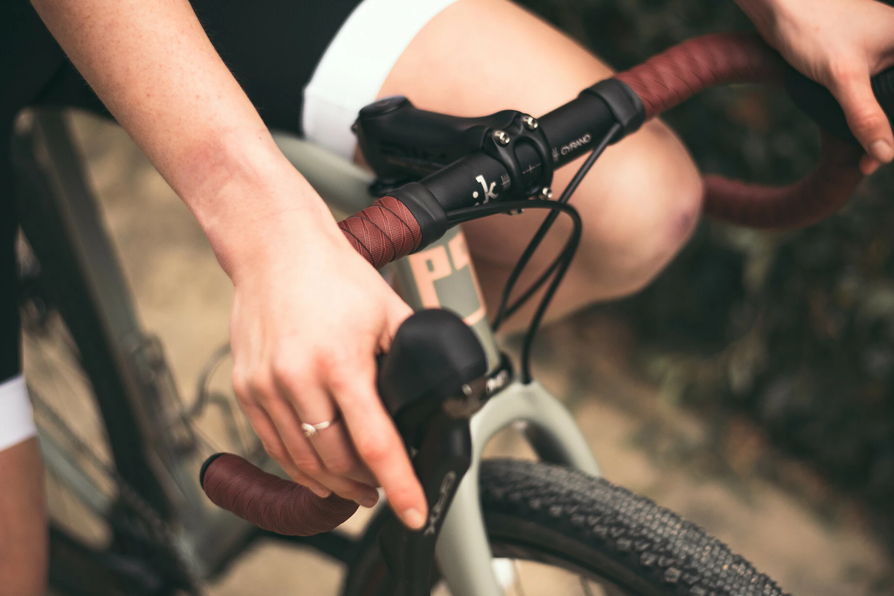 Ergon Bei Brügelmann Online Ergon BT Allroad Lenkerband Rot 7 Ergon Bei Brügelmann Online Ergon BT Allroad Lenkerband Rot – Bild 5